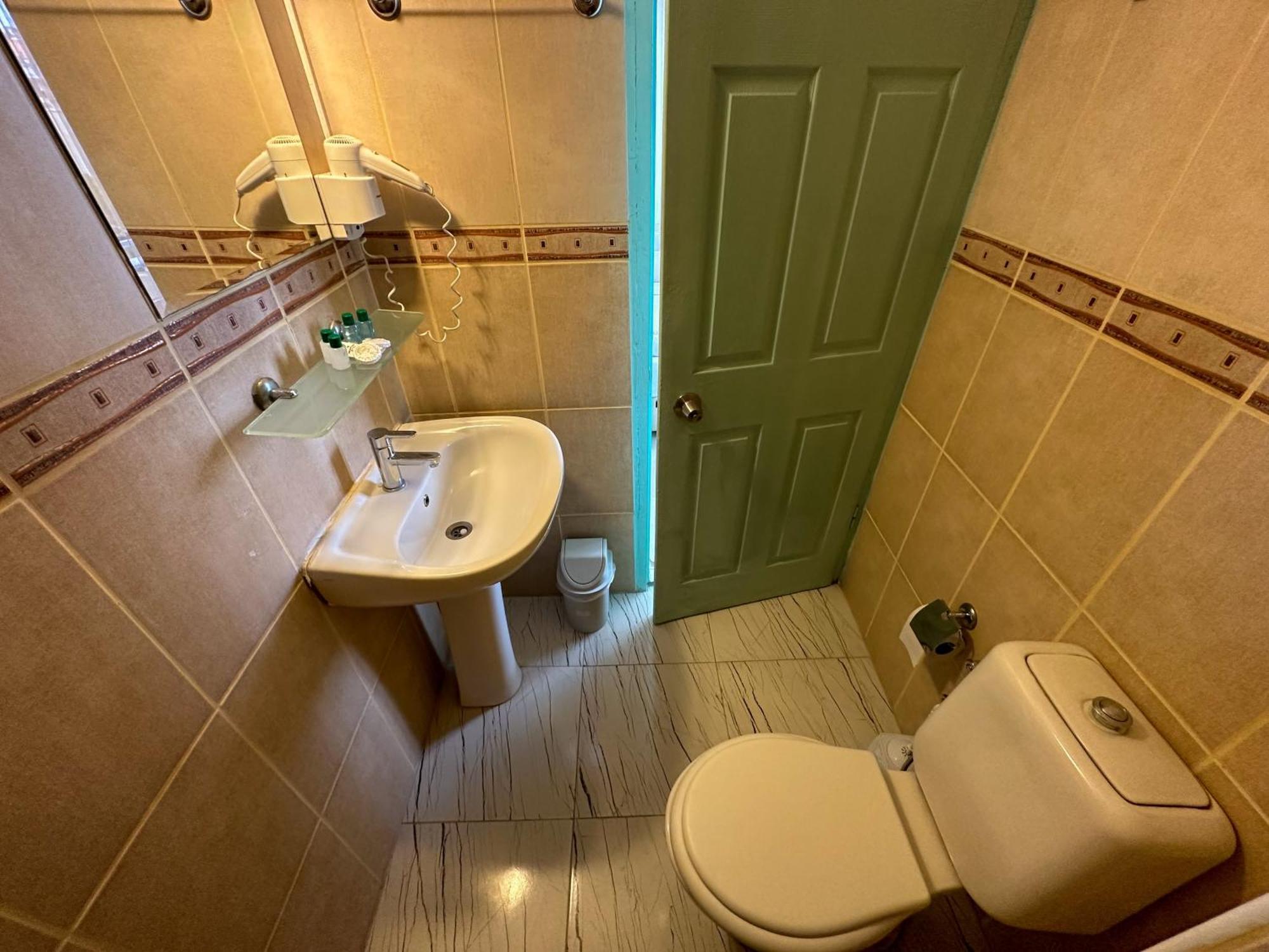 Hikmethan Otel Kusadası Kültér fotó