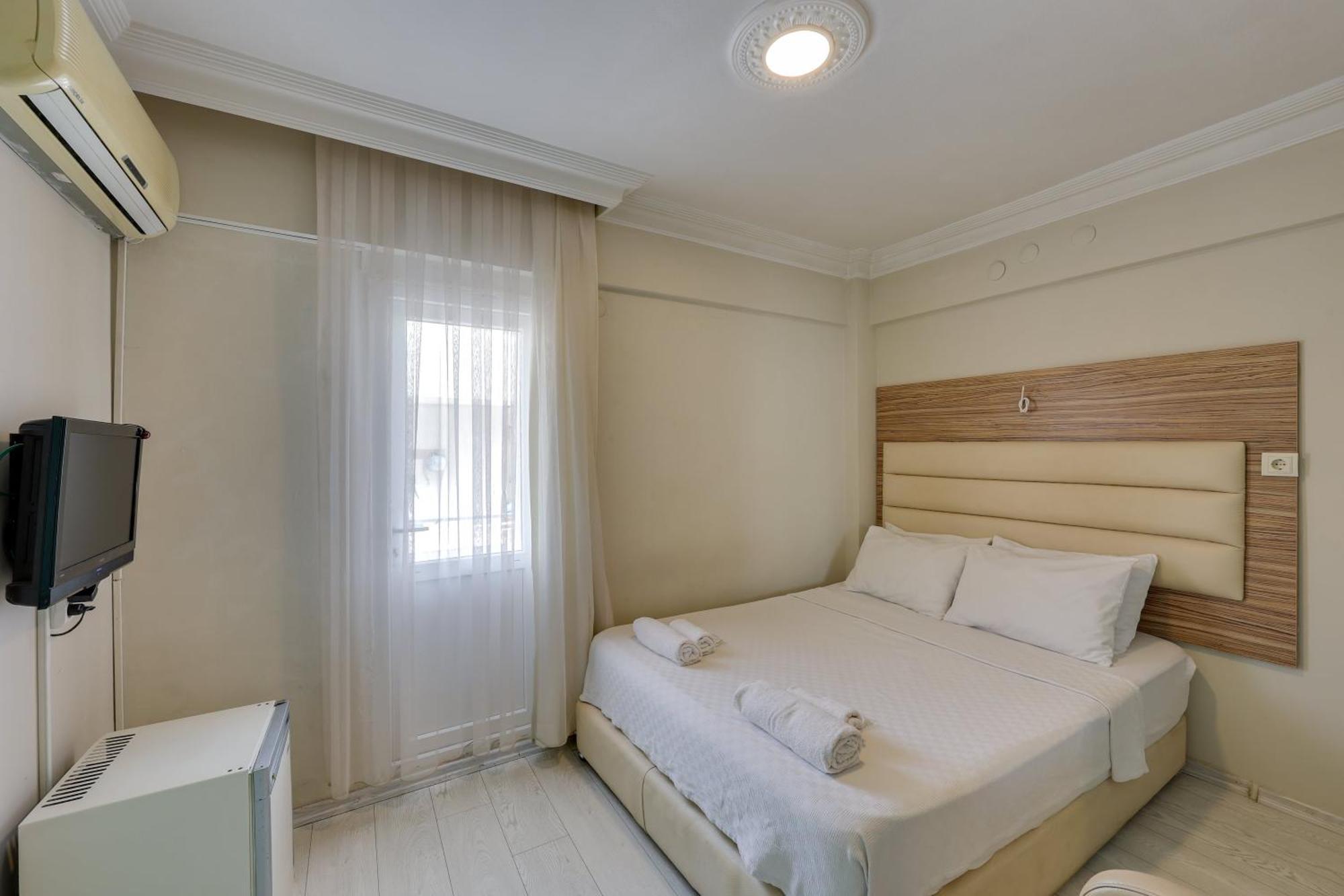 Hikmethan Otel Kusadası Kültér fotó