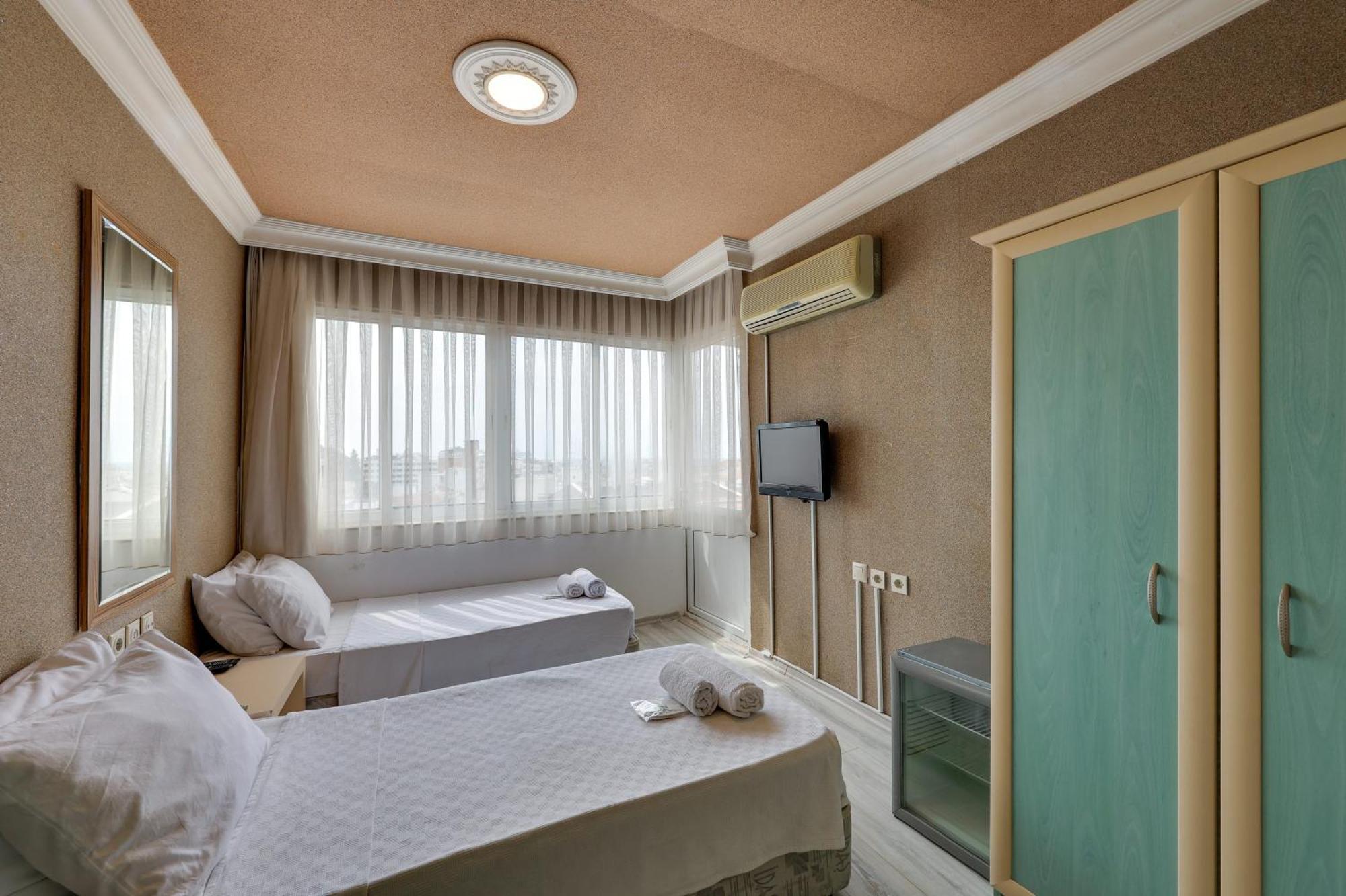 Hikmethan Otel Kusadası Kültér fotó