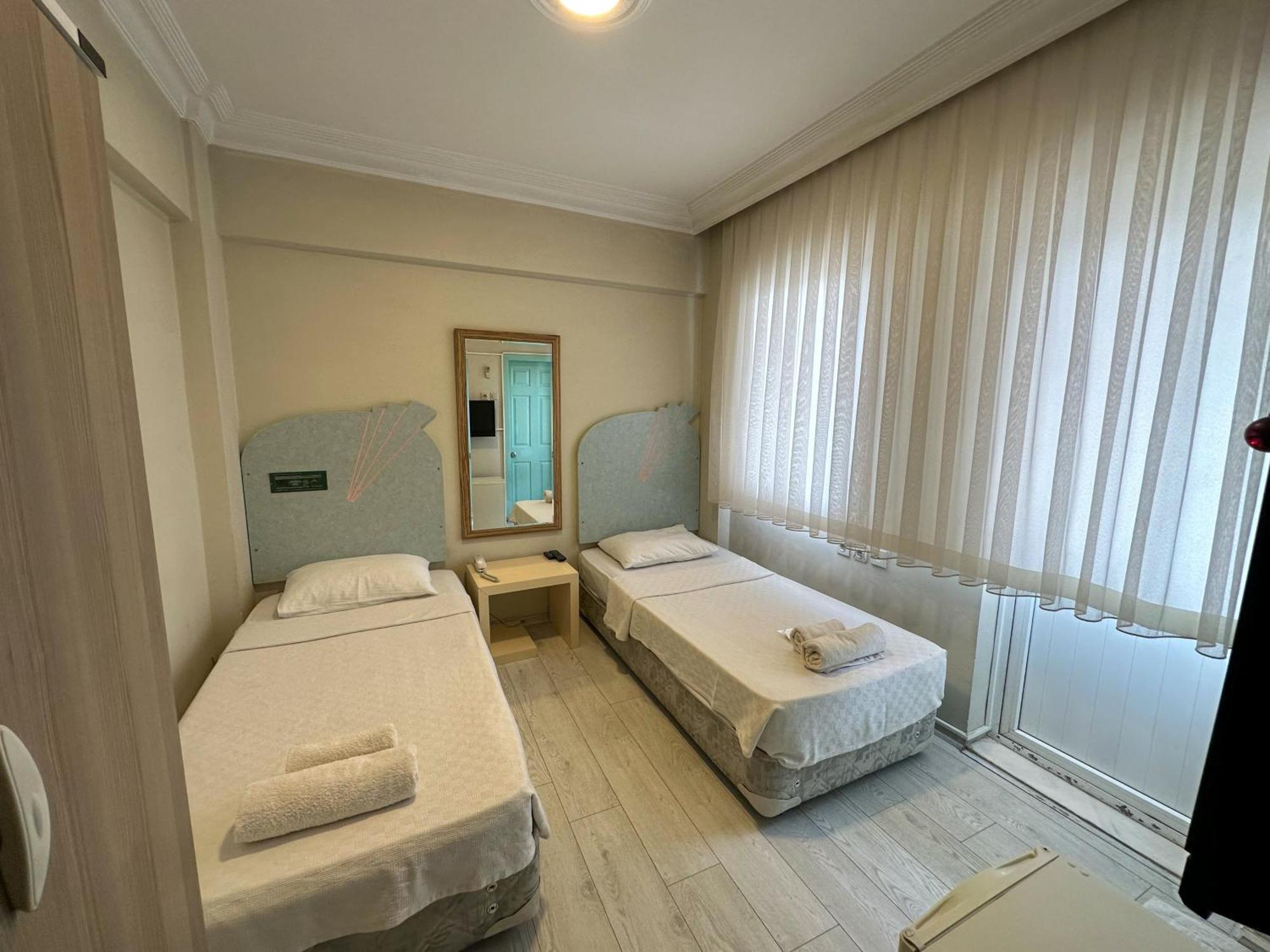 Hikmethan Otel Kusadası Kültér fotó