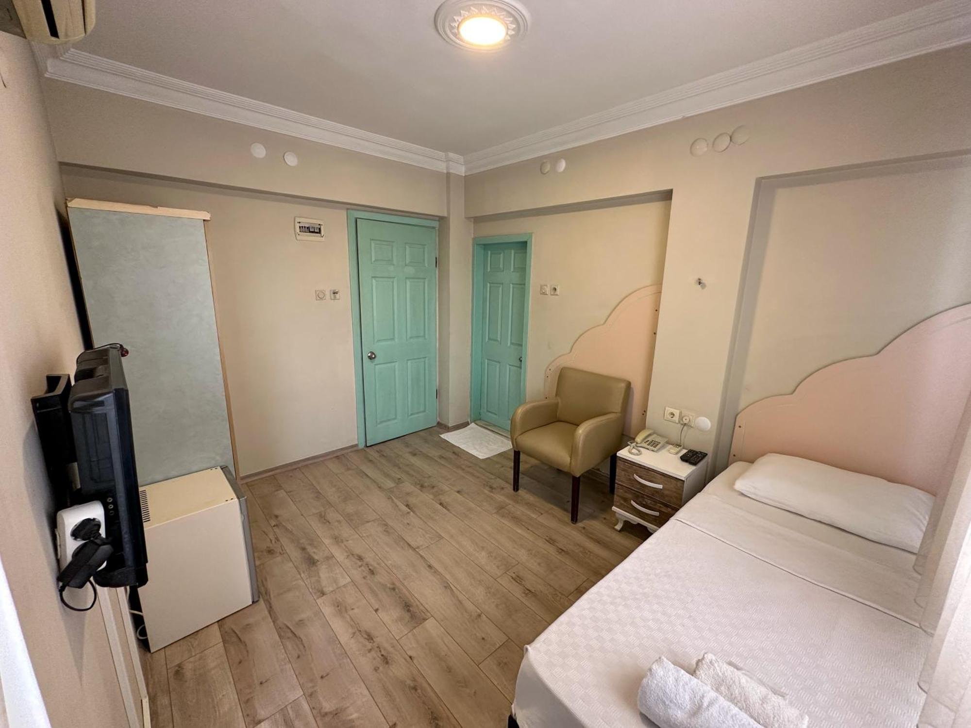 Hikmethan Otel Kusadası Kültér fotó
